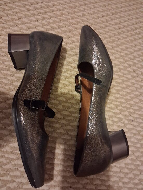Shoes - Hispanitas Spain Mary Jane Style shoes NWOT 40